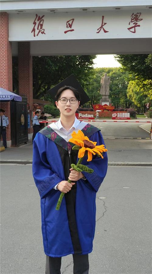 唐浩迪：从物理竞赛到集成电路设计的求知之旅