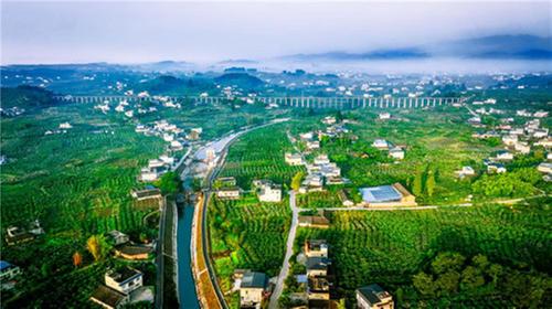 水润丹棱：一泓清泉映照乡村振兴新图景